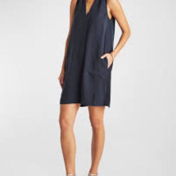 CHLOE BLACK V NECK BLACK DRESS WITH POCKETS SIZE 1X - Picture 1 of 6